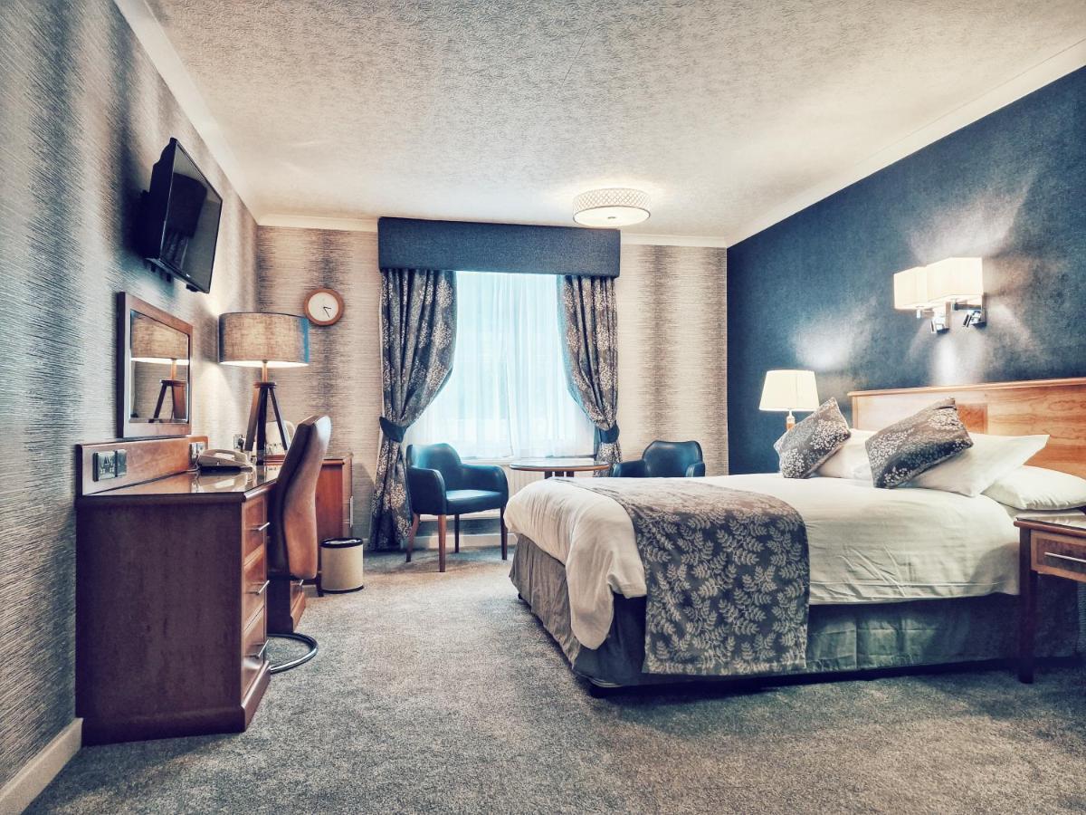 Swindon Blunsdon House Hotel, BW Premier Collection Экстерьер фото