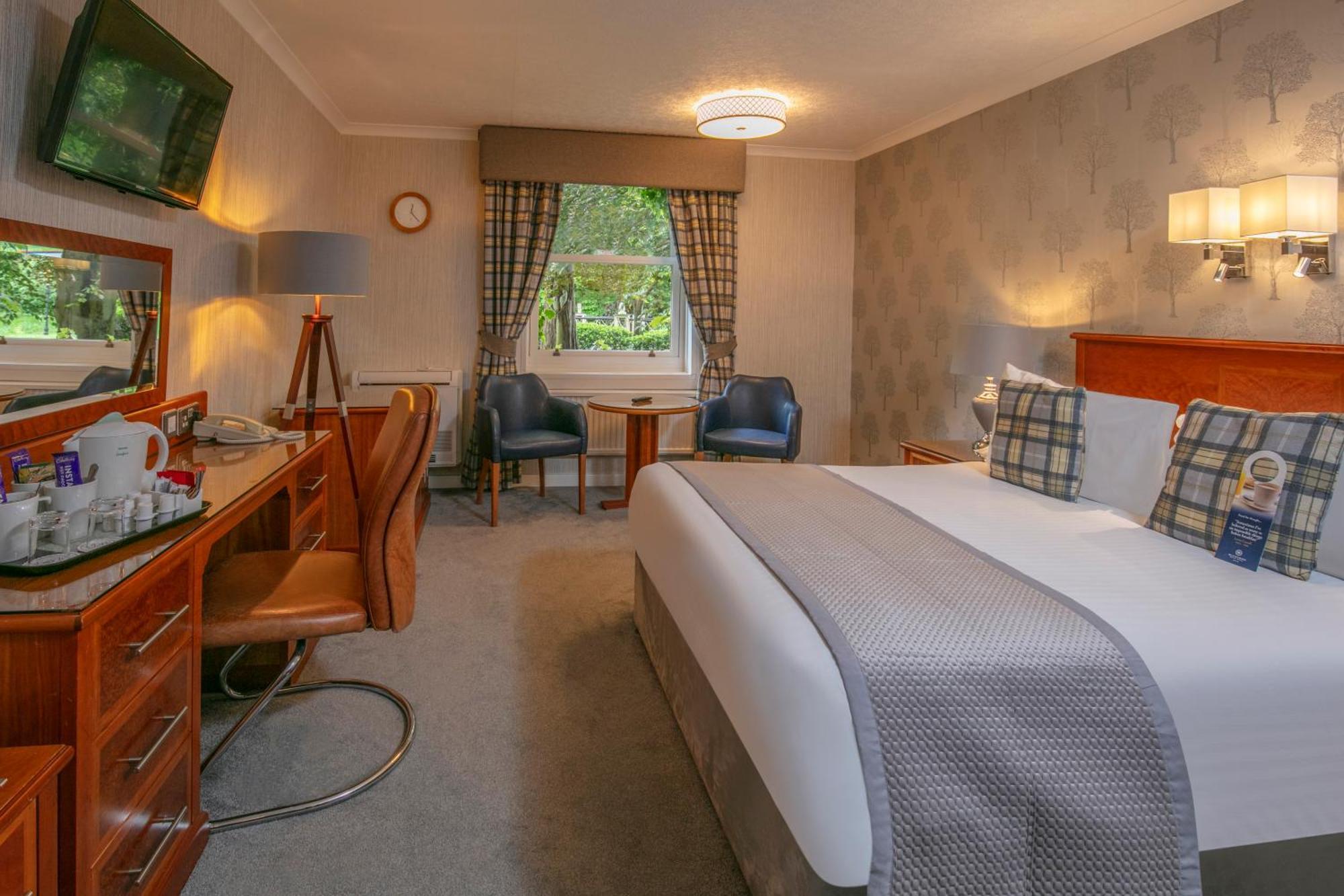 Swindon Blunsdon House Hotel, BW Premier Collection Экстерьер фото