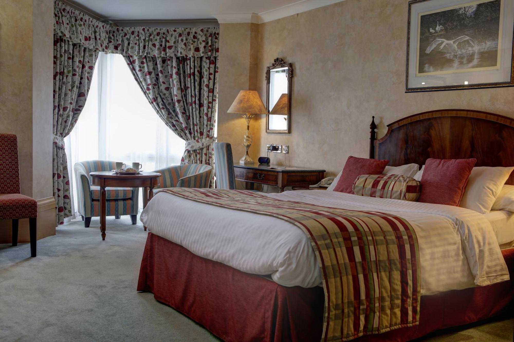 Swindon Blunsdon House Hotel, BW Premier Collection Экстерьер фото