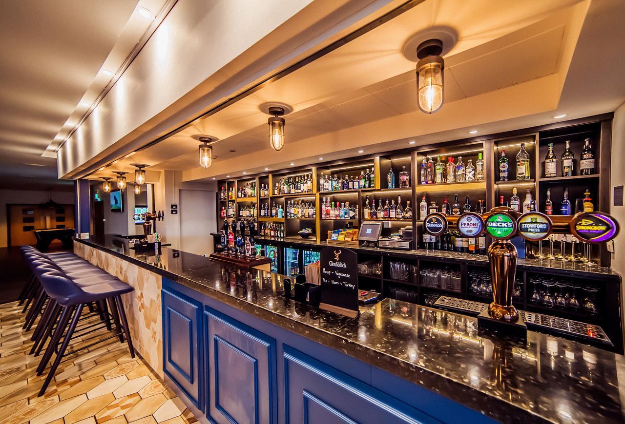 Swindon Blunsdon House Hotel, BW Premier Collection Экстерьер фото