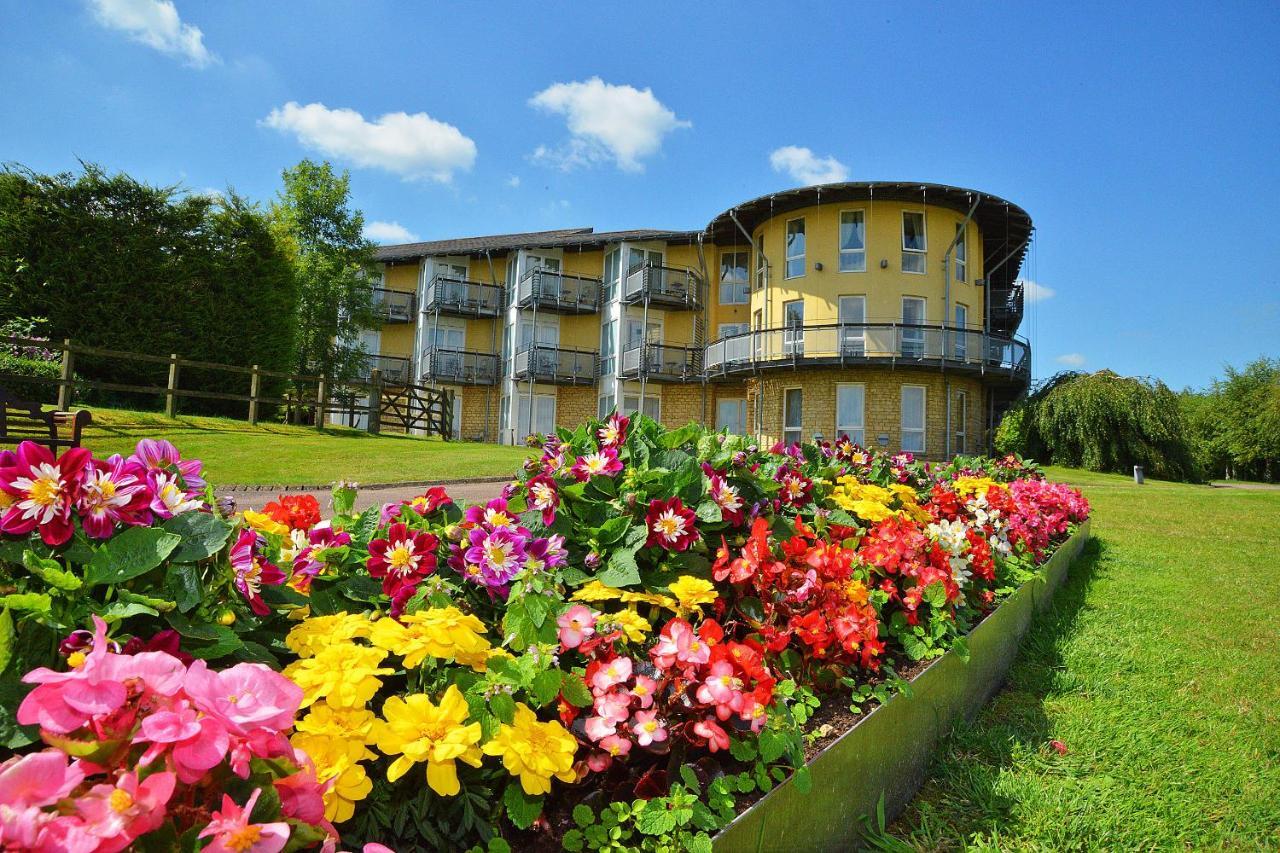 Swindon Blunsdon House Hotel, BW Premier Collection Экстерьер фото
